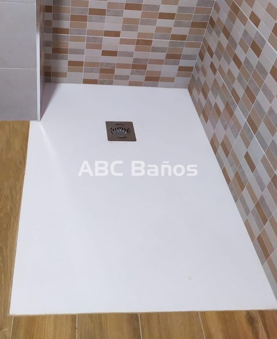 Reformas Quality Hurtado - CAMBIO DE BAÑERA POR DUCHA ▪️mampara de ducha  apertura al centro en Cristal transparente de 6 mm con tratamiento antical  ▪️plato de ducha antideslizante extra plano ▪️columna de